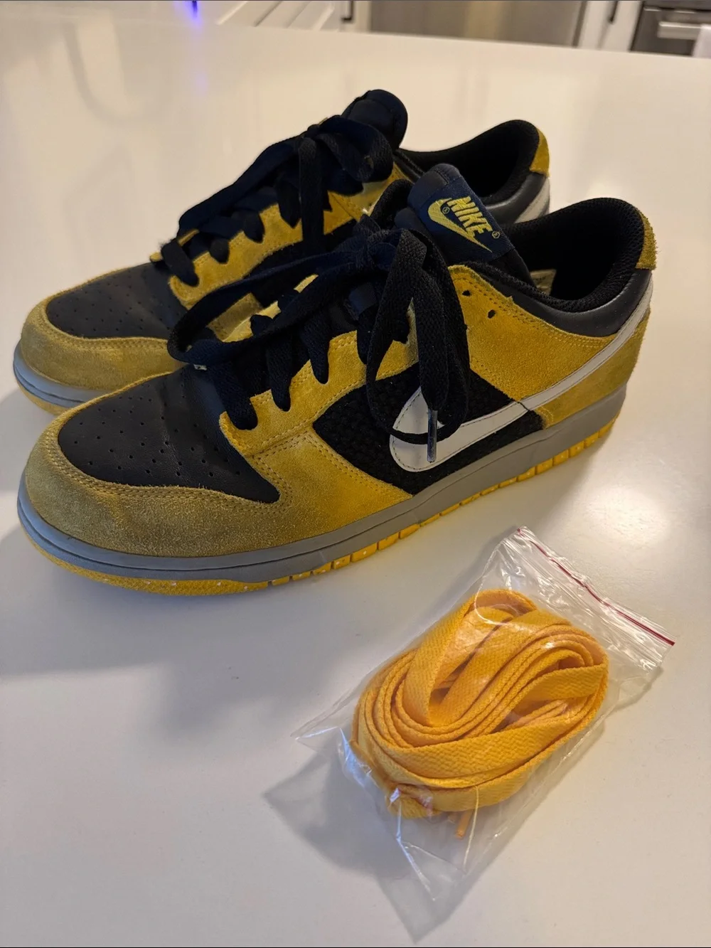2008 Nike Dunk Low Varsity Maize